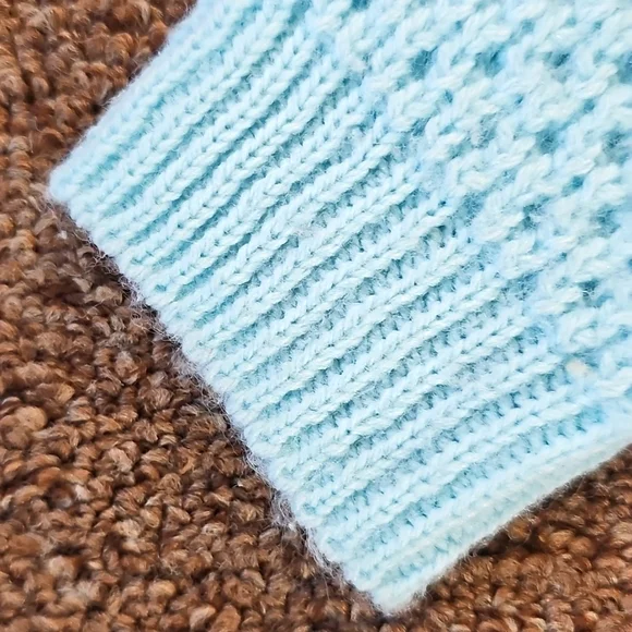 Baby Sweater - Picture 7 of 14